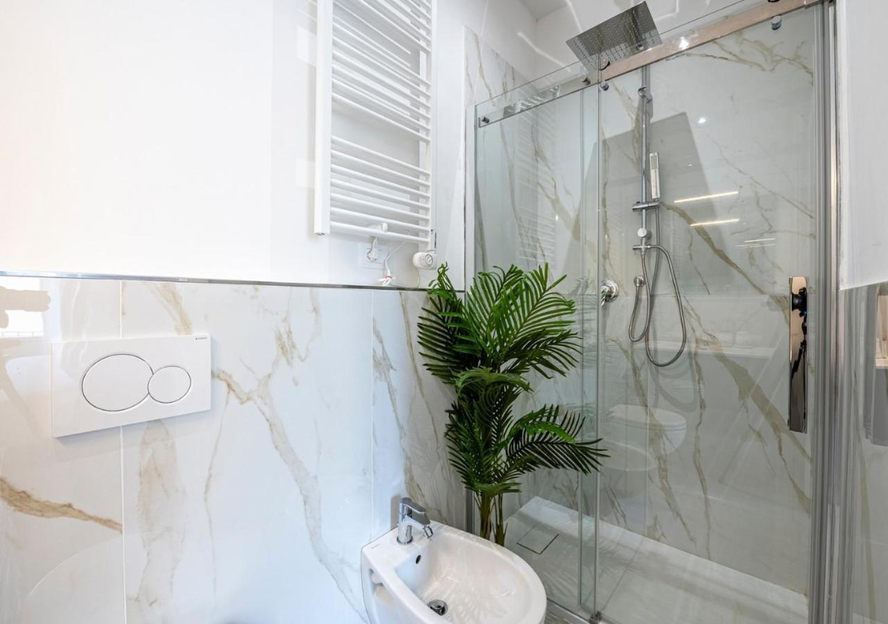 Apartamento S.m.n-centro Bf48 Luxury Living With Balcony